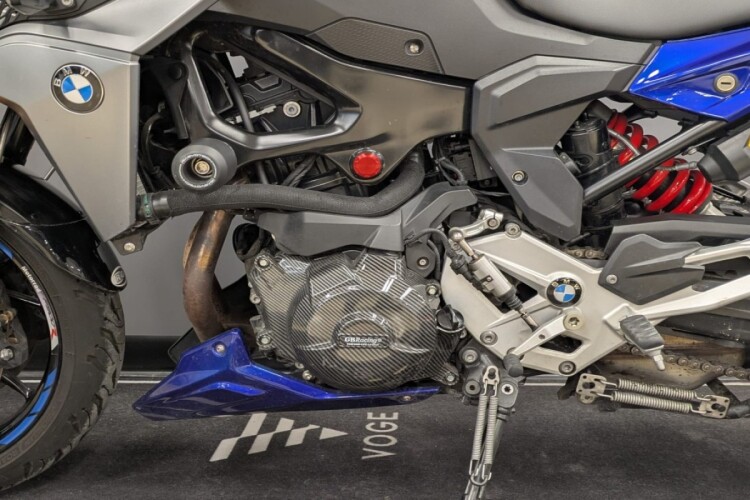 BMW F900R