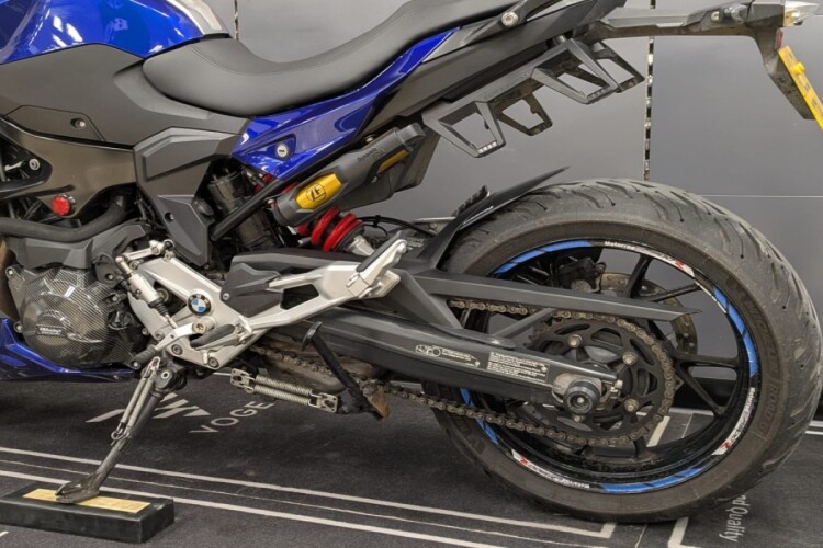 BMW F900R