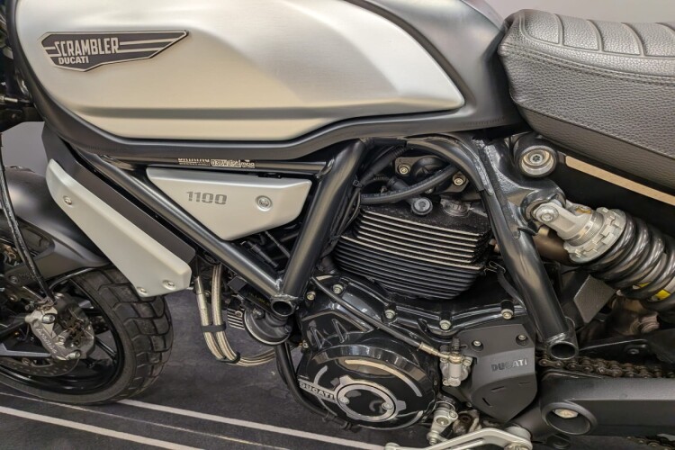 DUCATI SCRAMBLER 1100