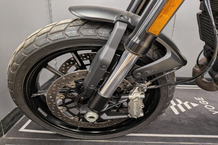 DUCATI SCRAMBLER 1100
