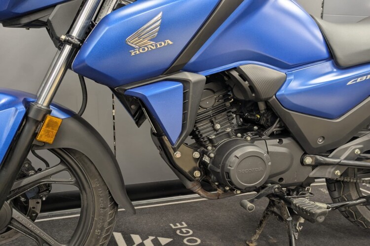 HONDA CB125F