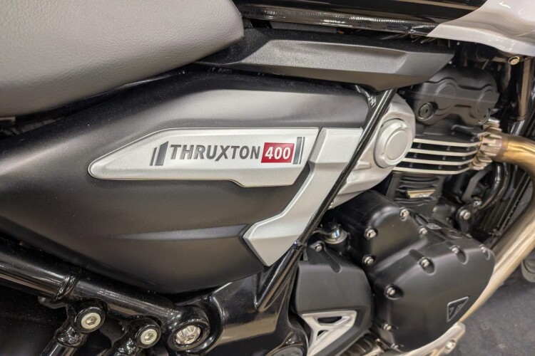 TRIUMPH T
