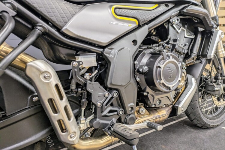 VOGE AC525X