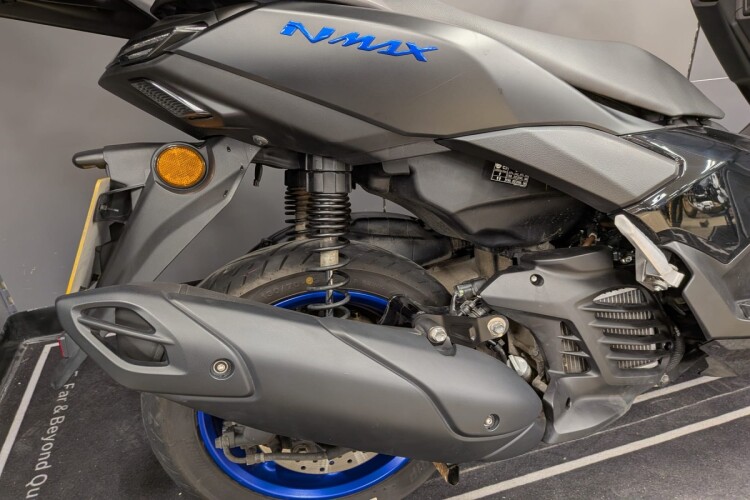 YAMAHA NMAX 125