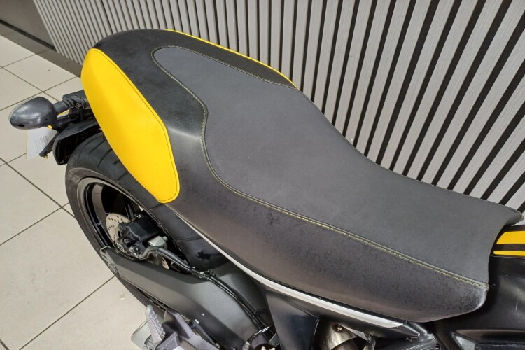 DUCATI SCRAMBLER 800