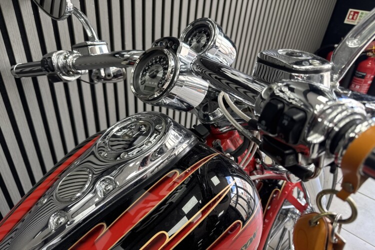 HARLEY-DAVIDSON CVO