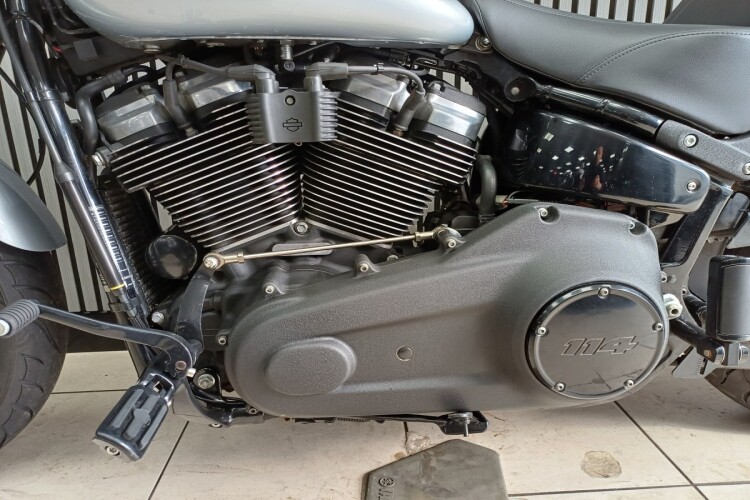 2021 HARLEY-DAVIDSON FXLRS LOW RIDER S, Silver - photo 10