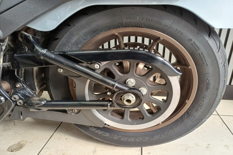 2021 HARLEY-DAVIDSON FXLRS LOW RIDER S, Silver - photo 19