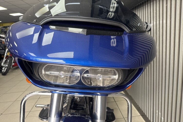 HARLEY-DAVIDSON STREET GLIDE SPECIAL