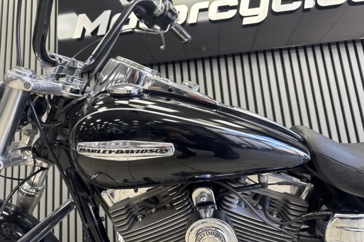 HARLEY-DAVIDSON SUPERGLIDE