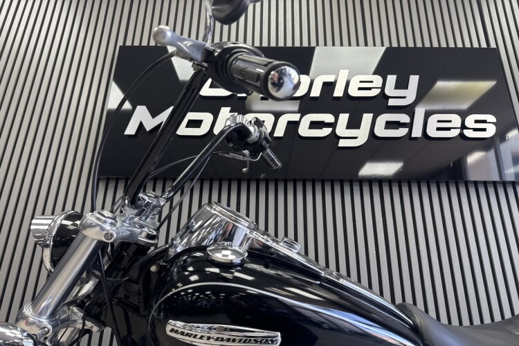 HARLEY-DAVIDSON SUPERGLIDE
