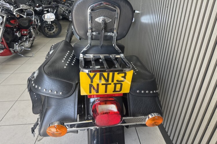 HARLEY-DAVIDSON TOURING
