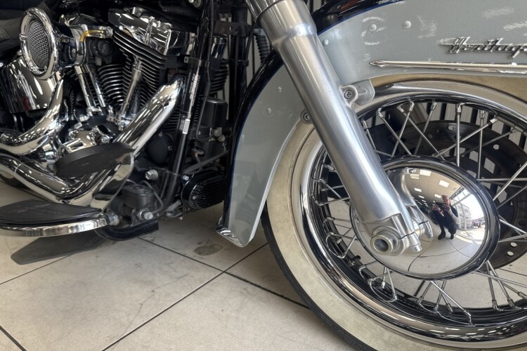 HARLEY-DAVIDSON TOURING