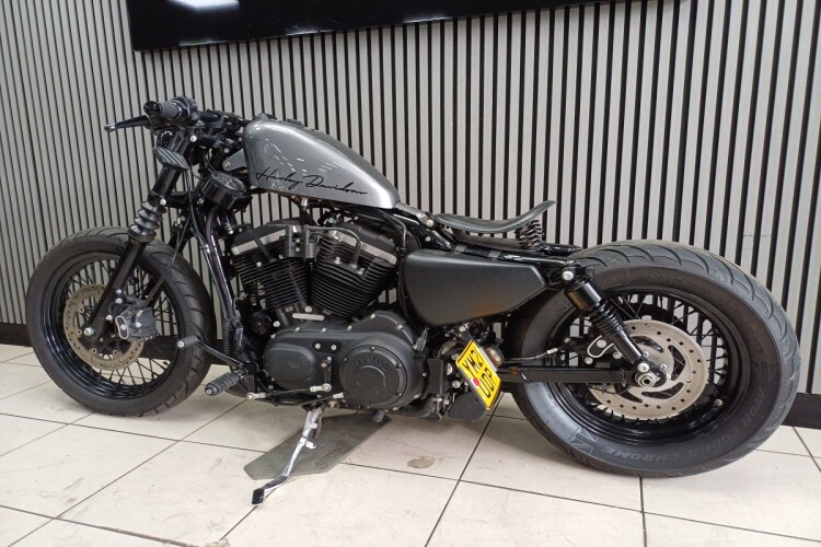HARLEY-DAVIDSON XL 1200 SUPERLOW