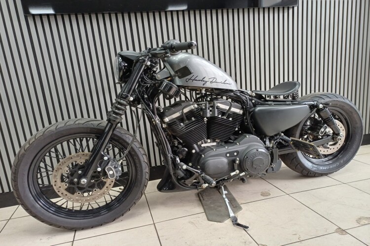 HARLEY-DAVIDSON XL 1200 SUPERLOW