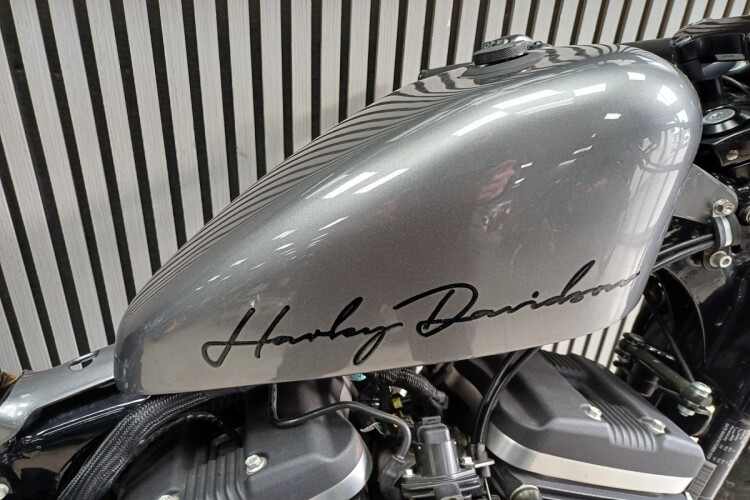 HARLEY-DAVIDSON XL 1200 SUPERLOW