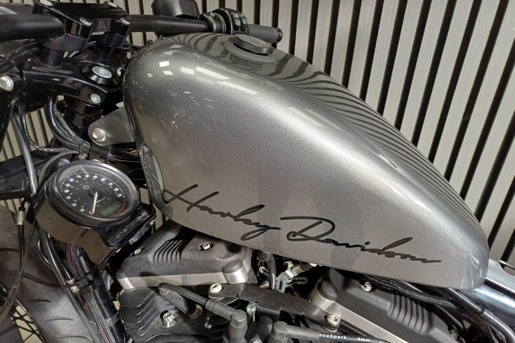 HARLEY-DAVIDSON XL 1200 SUPERLOW