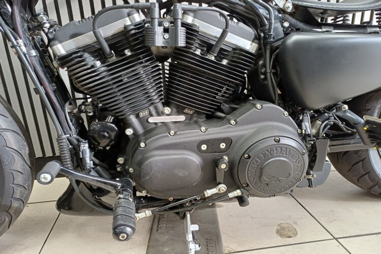 HARLEY-DAVIDSON XL 1200 SUPERLOW