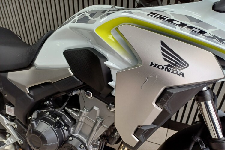 HONDA CB500X