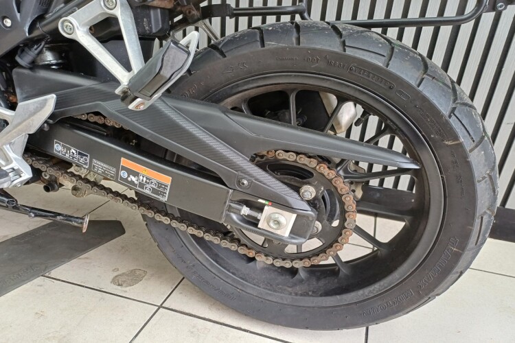 HONDA CB500X