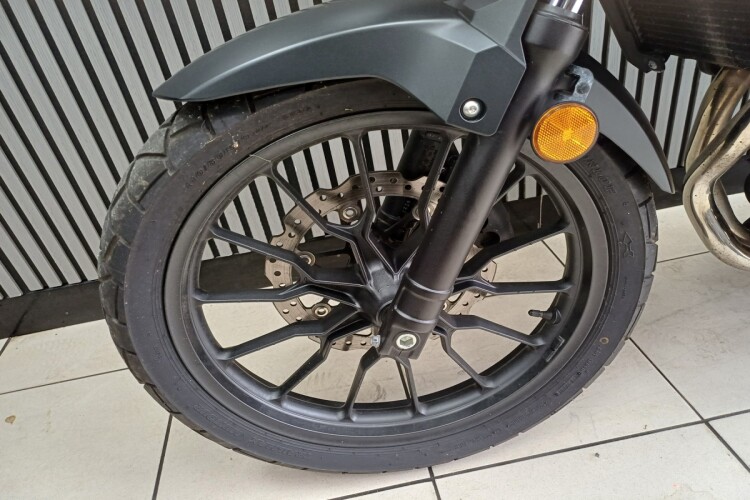 HONDA CB500X