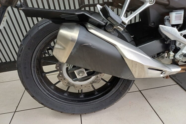 HONDA CB500X
