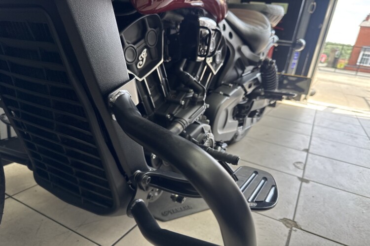INDIAN SCOUT ROGUE