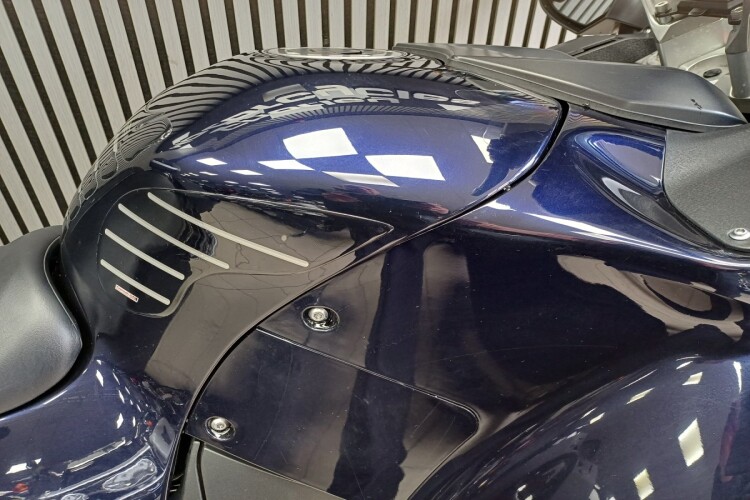 KAWASAKI 1400 GTR