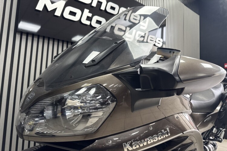 KAWASAKI 1400 GTR