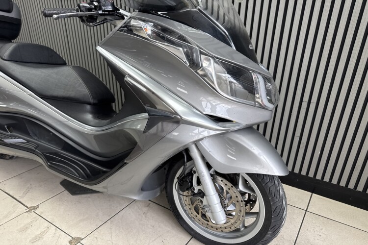PIAGGIO X10 350