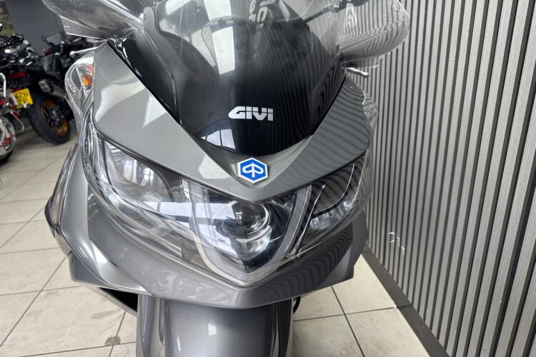 PIAGGIO X10 350