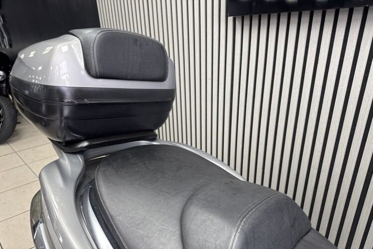 PIAGGIO X10 350