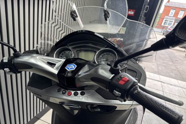 PIAGGIO X10 350