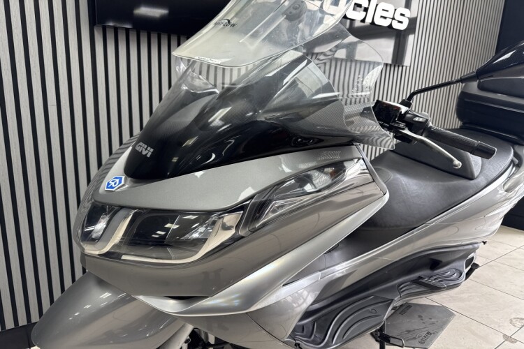 PIAGGIO X10 350