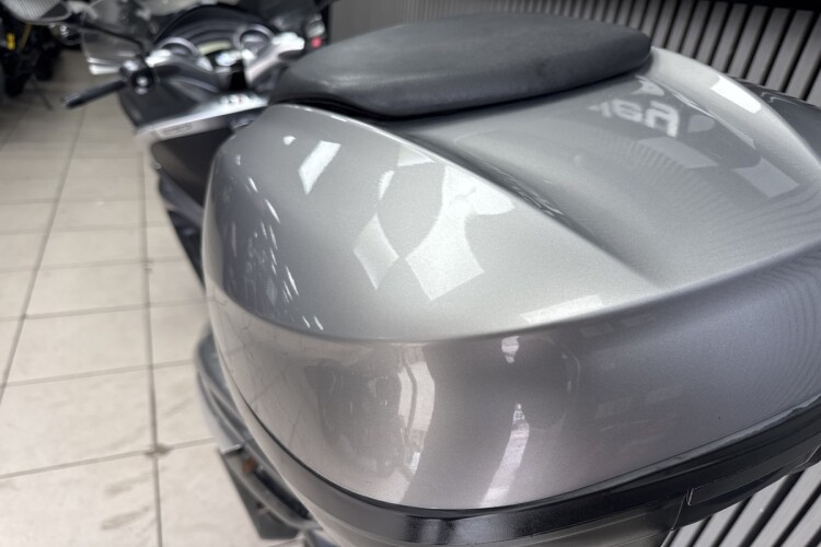 PIAGGIO X10 350