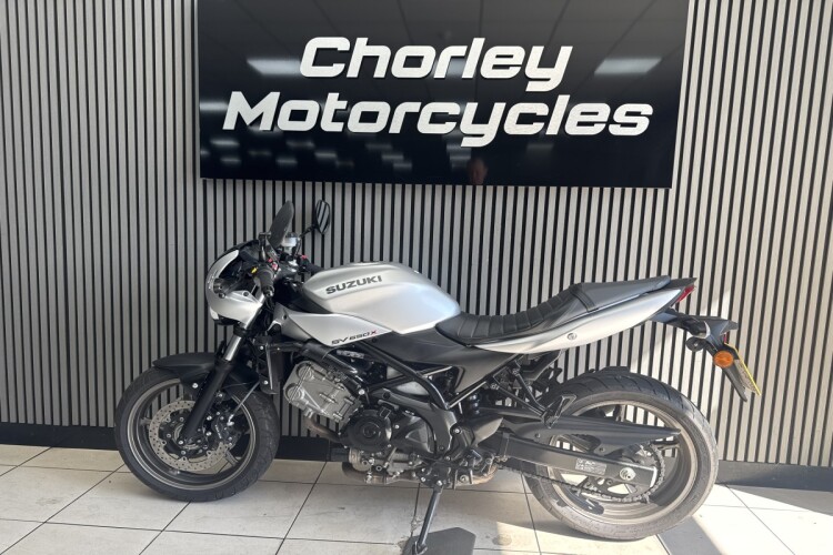 SUZUKI SV650