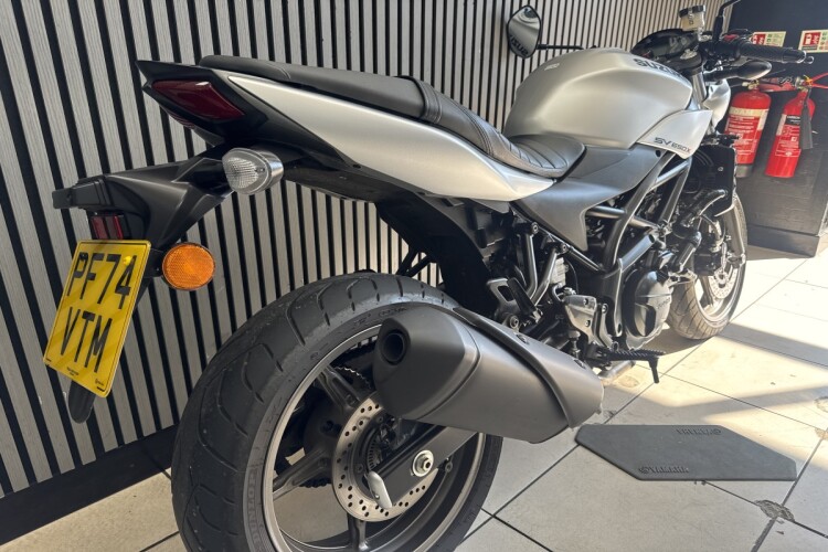 SUZUKI SV650