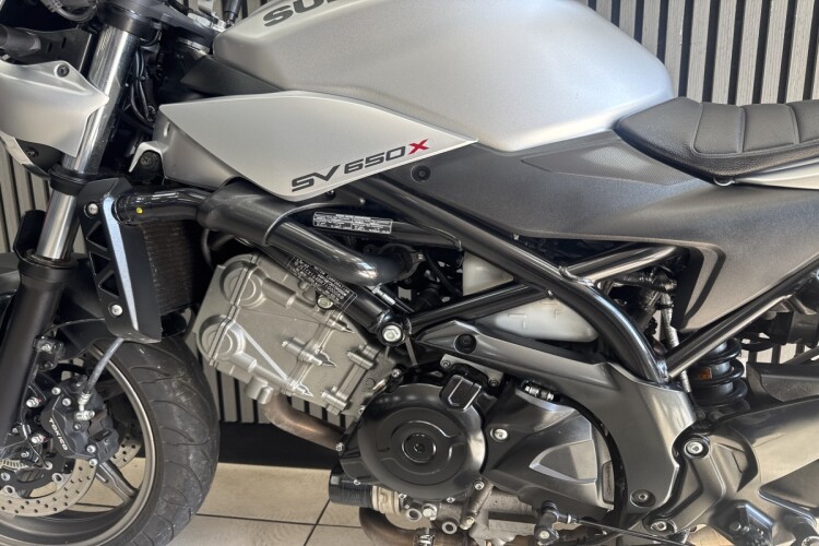 SUZUKI SV650