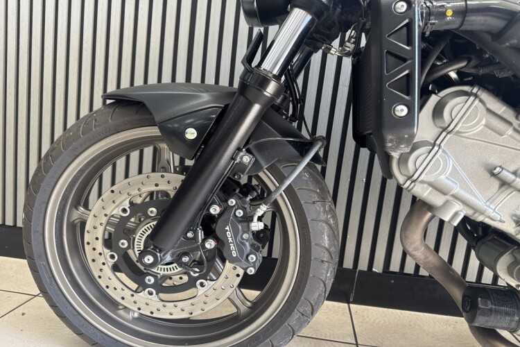 SUZUKI SV650