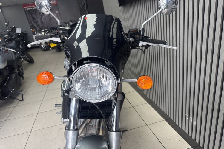 TRIUMPH THUNDERBIRD 900