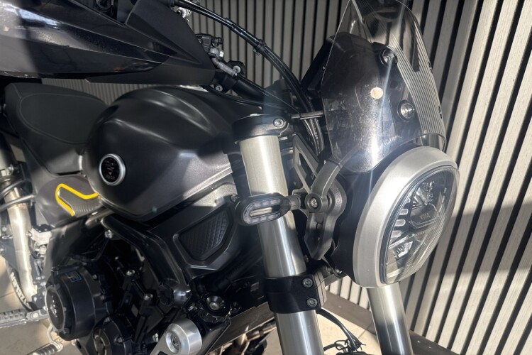 VOGE AC 525 X