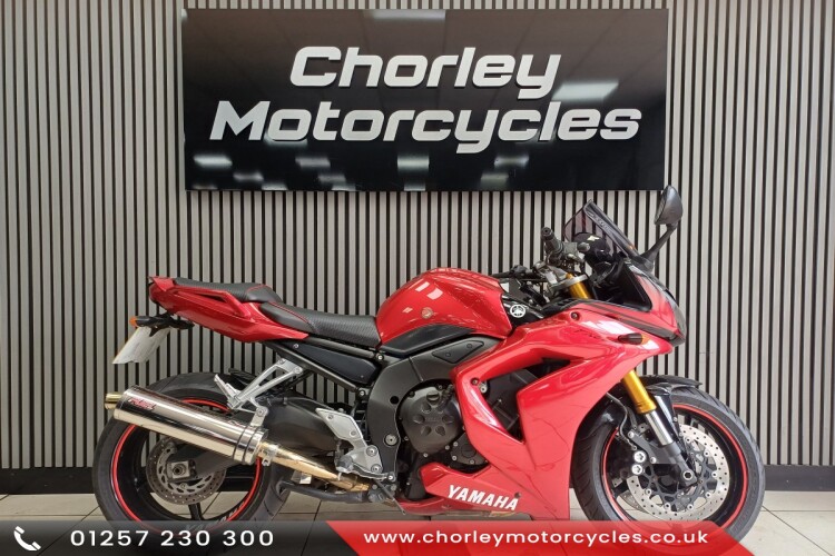 YAMAHA FZ1