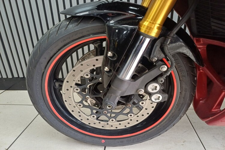 YAMAHA FZ1