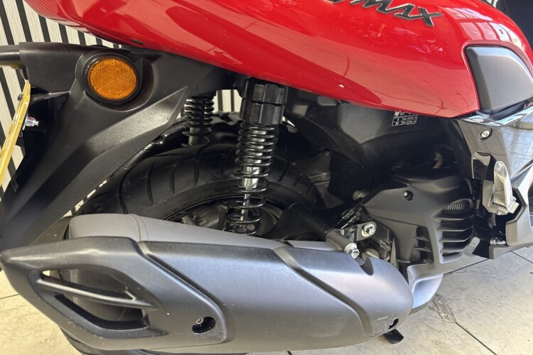 YAMAHA NMAX 125