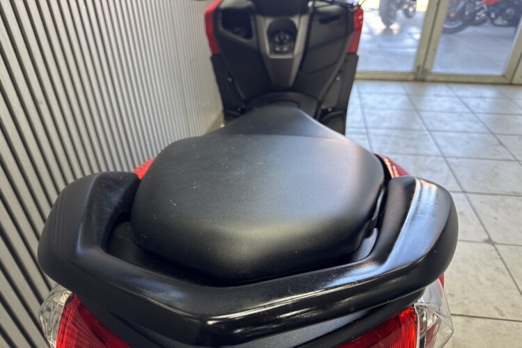 YAMAHA NMAX 125