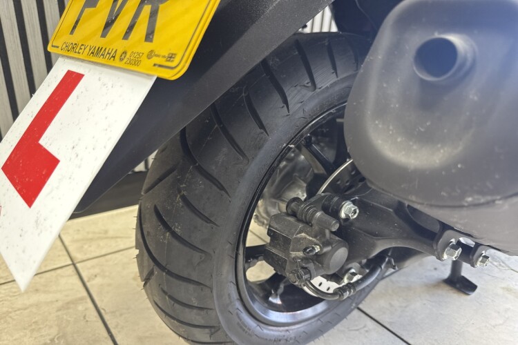YAMAHA NMAX 125