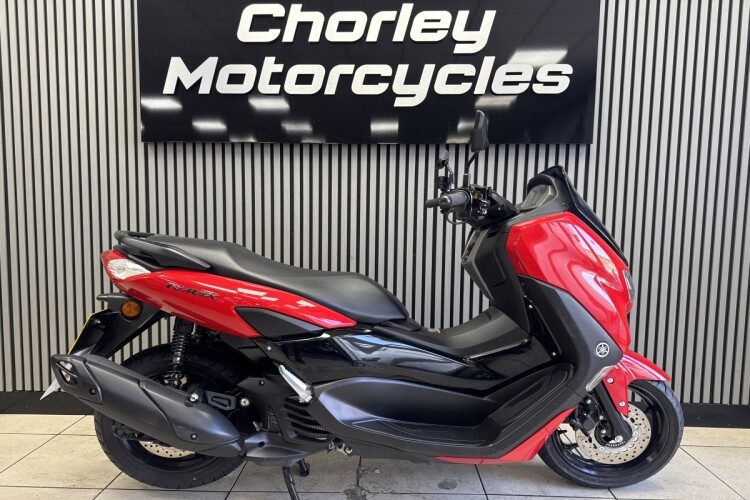 YAMAHA NMAX 125