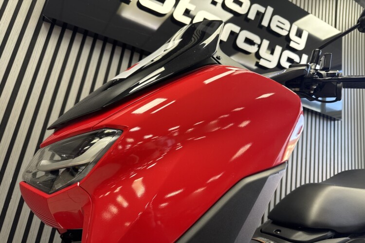 YAMAHA NMAX 125
