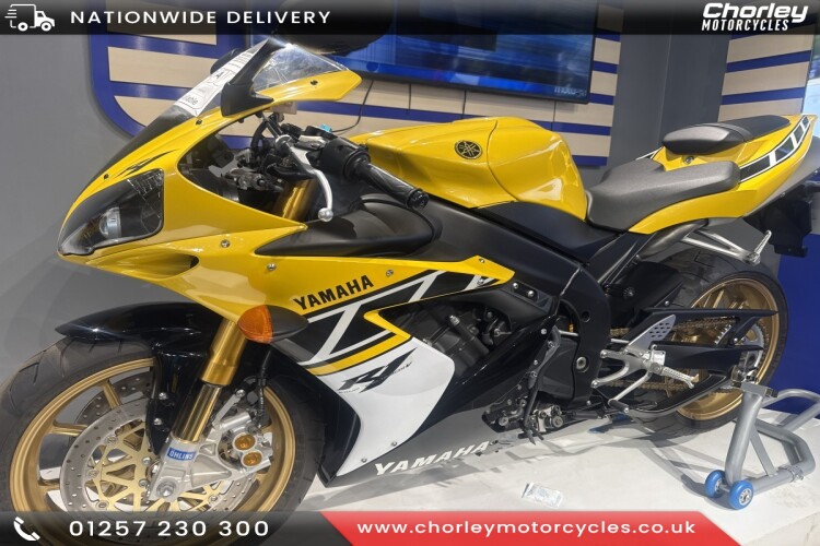YAMAHA R1 SP