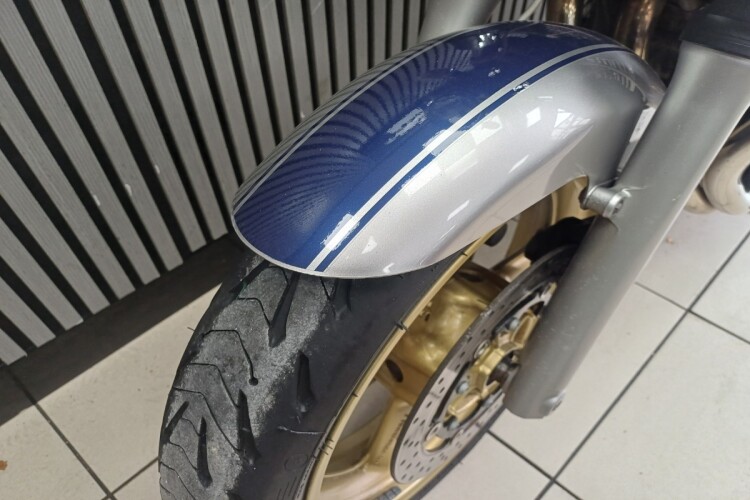 YAMAHA XJR 1300